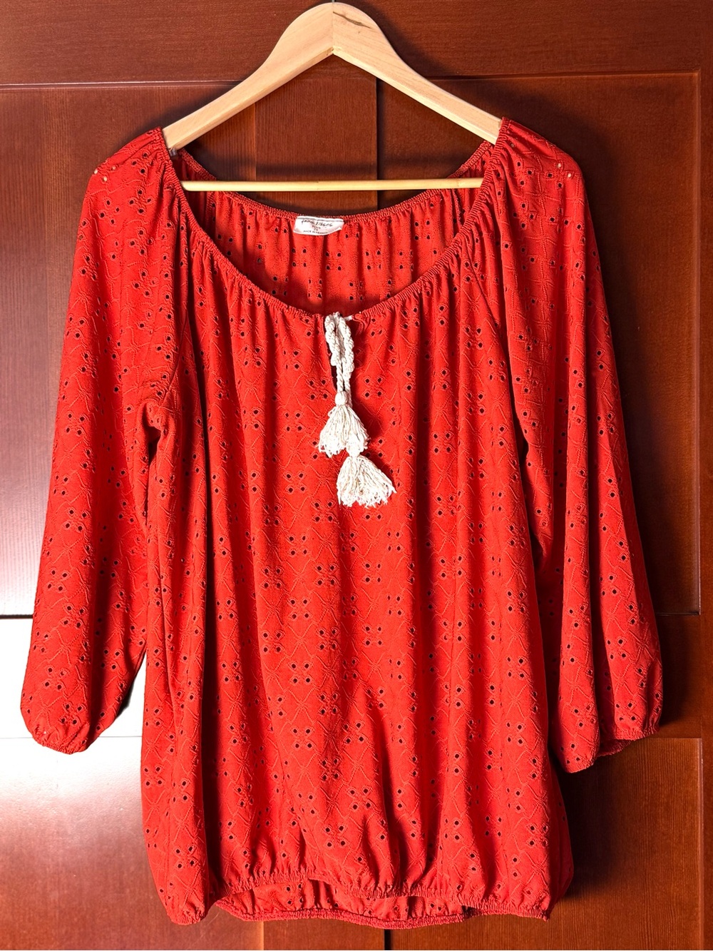 Free Kisses Rust Red Eyelet Peasant Blouse Long Sleeve Tassel Size 2X